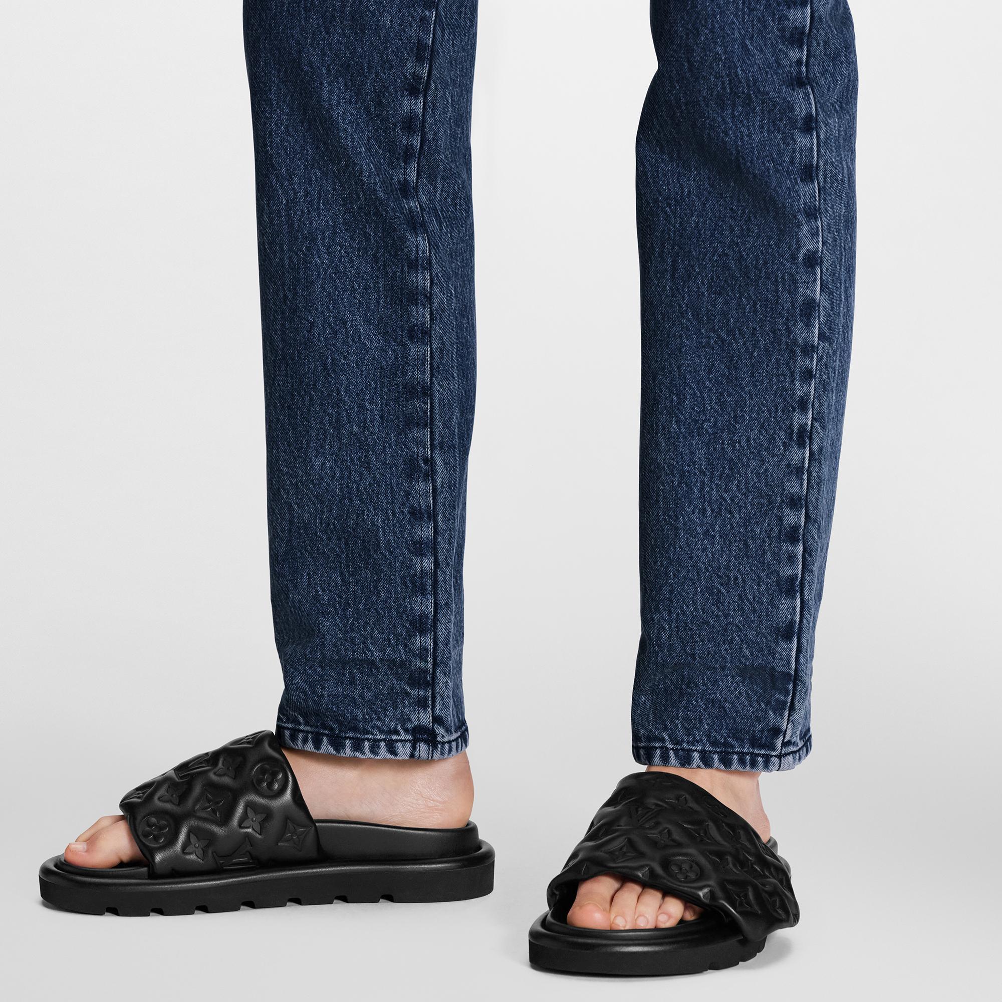 pool pillow comfort mules black
